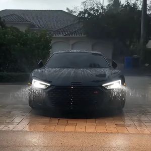 男同桌脱我小内内玩我全身微博
